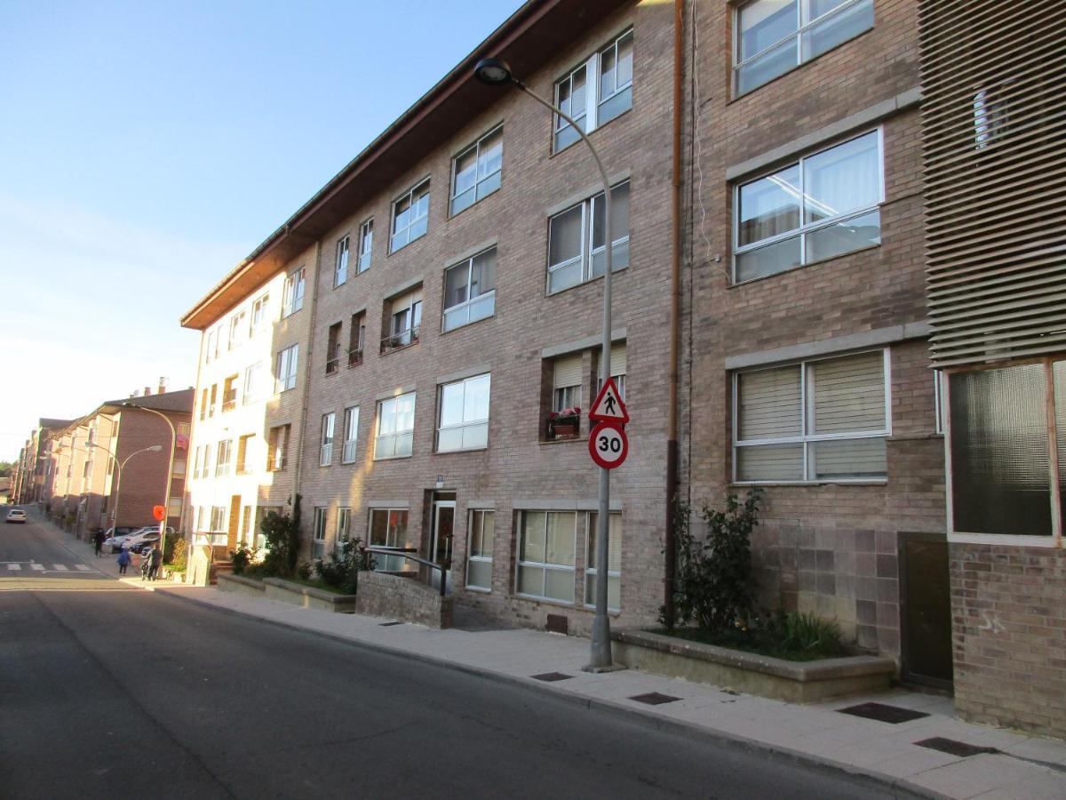 Apartmán Cobexo2 Moderno Y Tranquilo En Sabiñánigo Exteriér fotografie