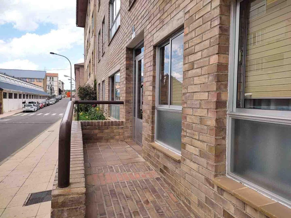 Apartmán Cobexo2 Moderno Y Tranquilo En Sabiñánigo Exteriér fotografie